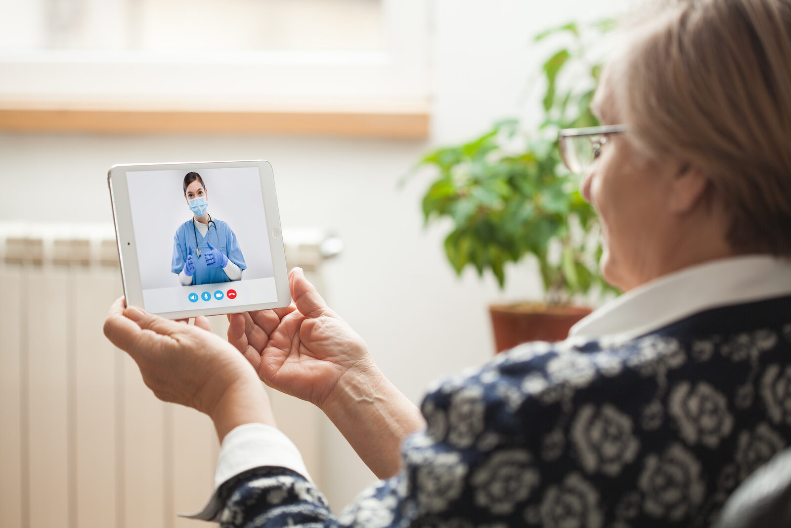 Figure 3.1: Video consultation in progress.