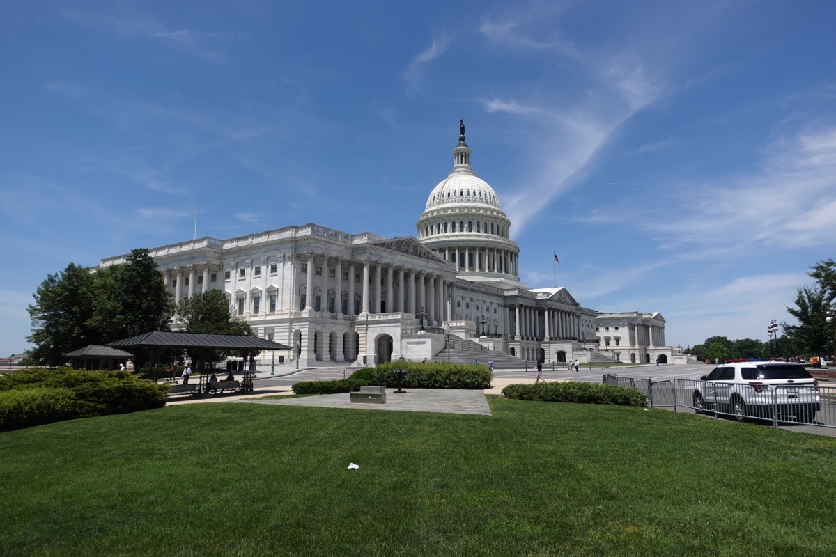 United States Capitol building, photographed from the west